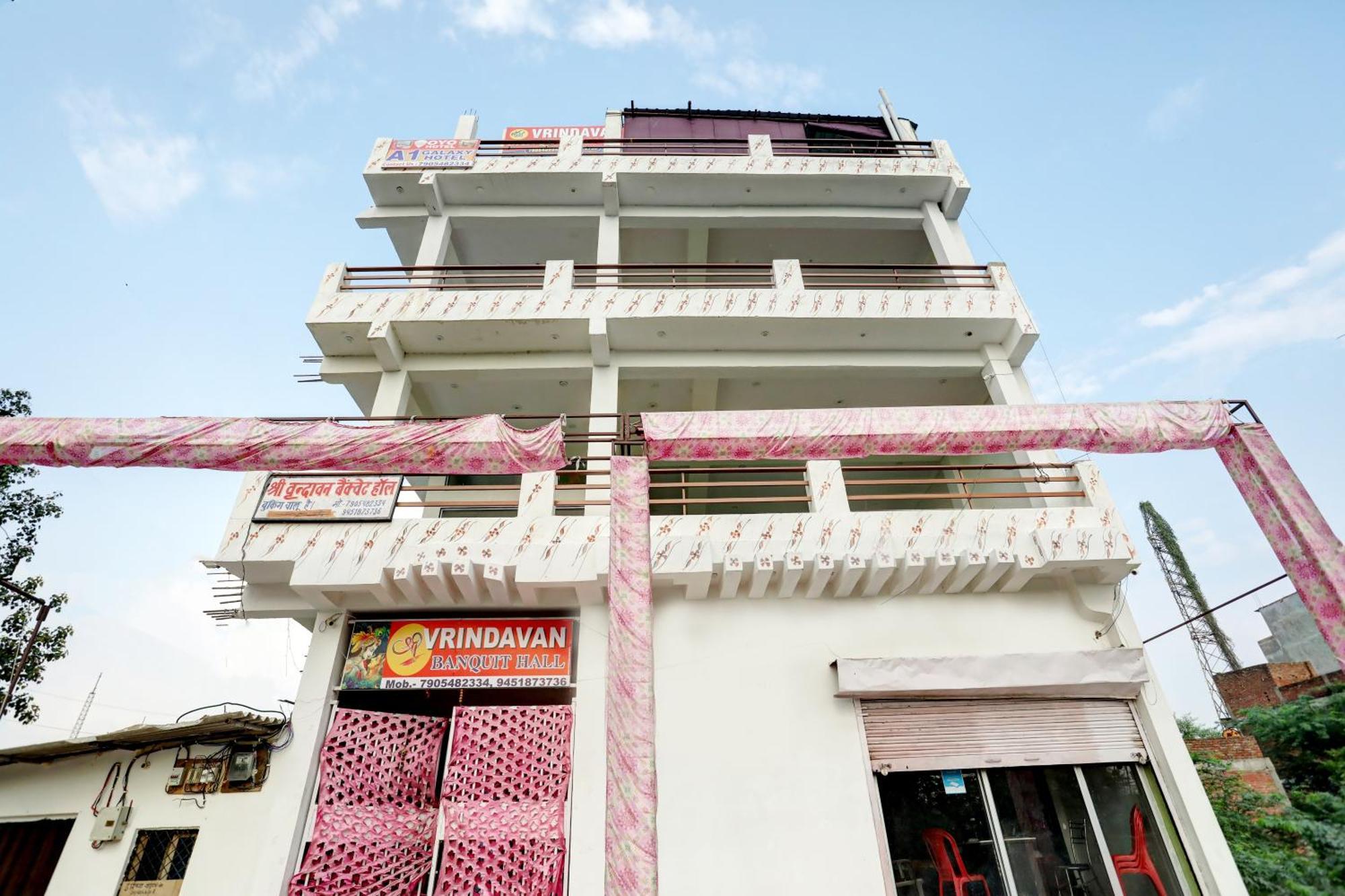 Oyo Spot On A 1 Galaxy Hotel Kanpur Exterior photo